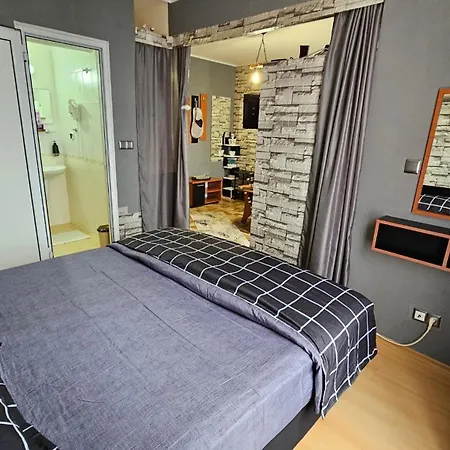 67 - Rainbow Complex Apartament *